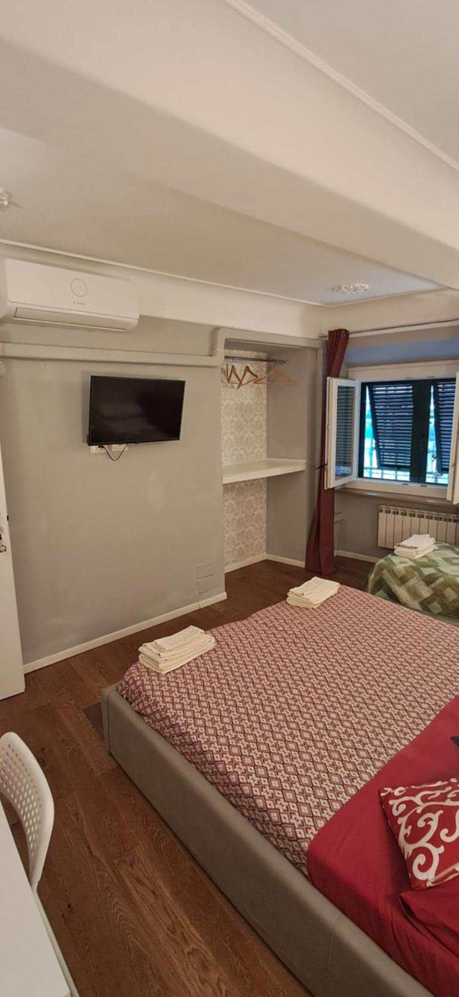 B&B Italian Guest Genova Dış mekan fotoğraf